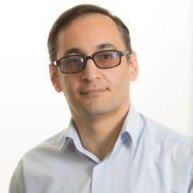 Reza Ahmadzadeh headshot